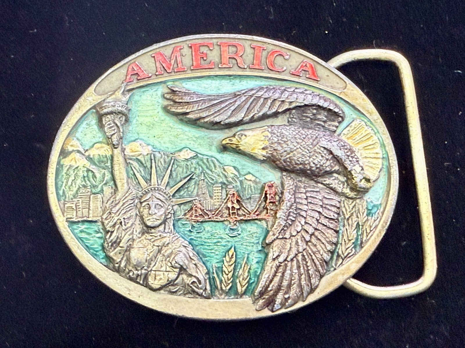 America Statue of Liberty Bald Eagle Golden State Bridge 1985 C+J Belt Buckle