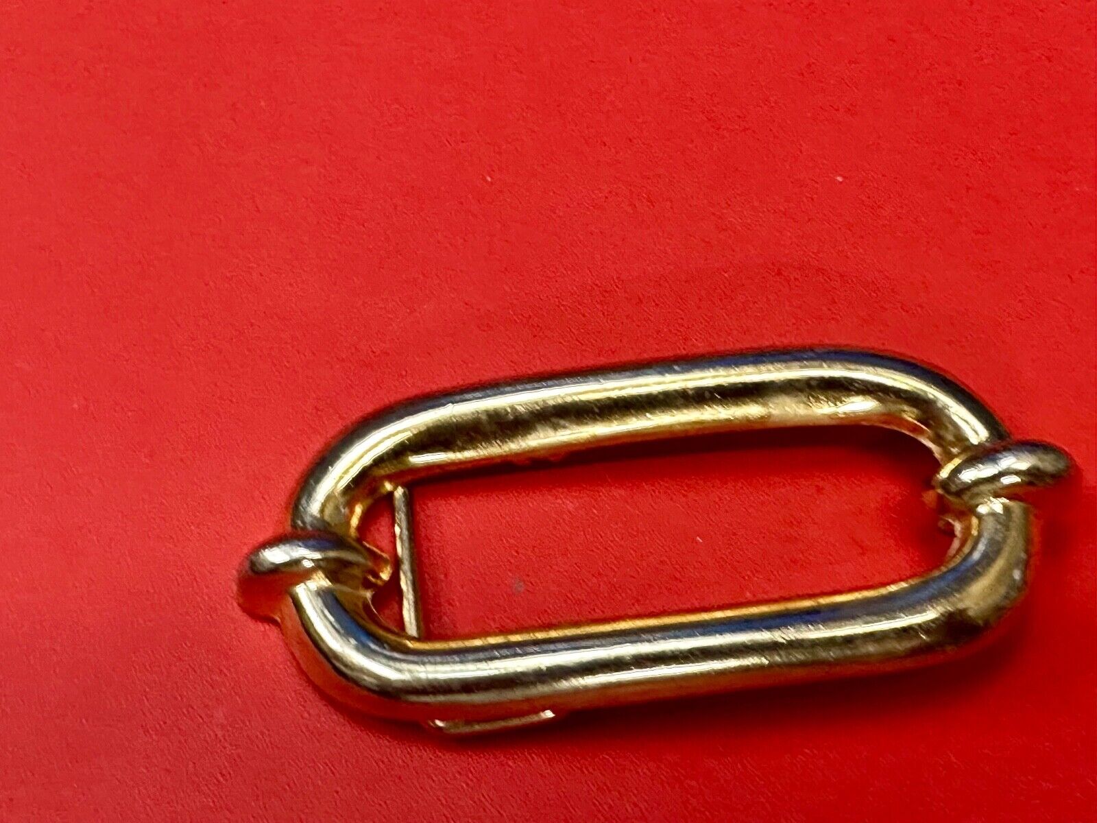 Vintage gold tone Tube Link Pattern belt buckle
