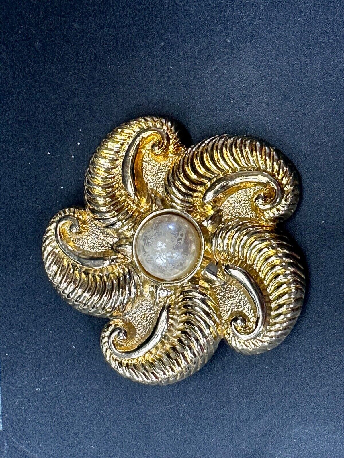 Vintage Large Gold Tone Starfish Flower Theme?  Belt Buckle by Motion East