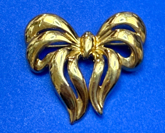 Beautiful Ribbon Bow Shaped Vintage Gold Tone Brooch Pin Signed Napier