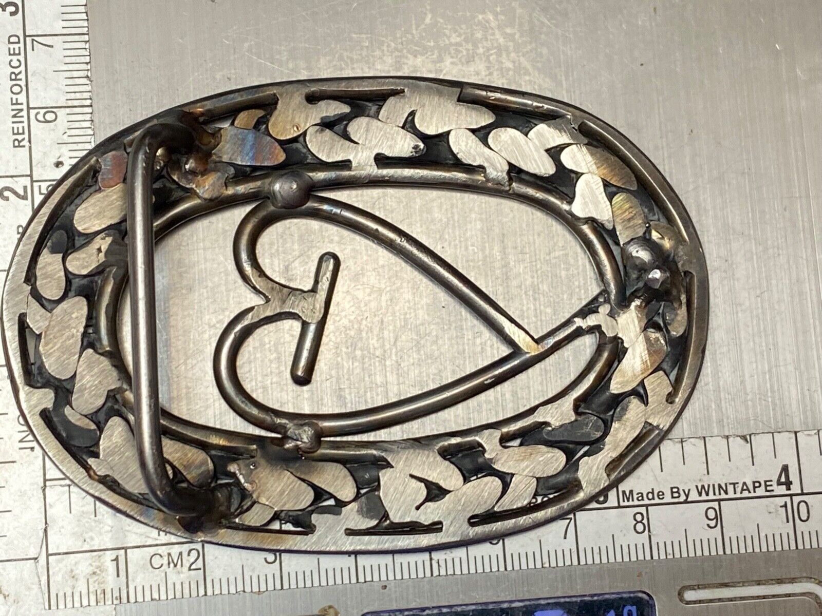 Artisan Beautiful Heart inside of open oval flower Art belt buckle