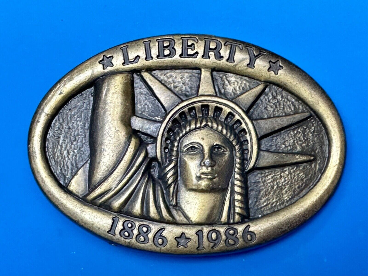 100 year Anniversary 1986 Statue of Lady Liberty Brass tone Belt Buckle