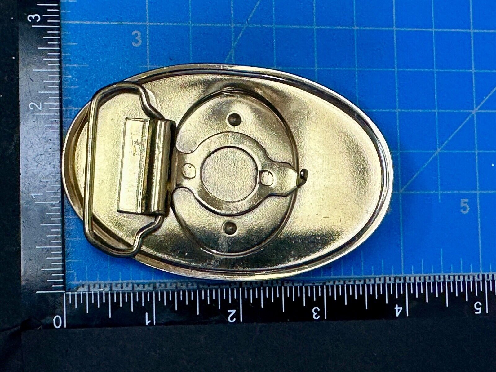 Two horse head picture in oval smooth gold tone Vintage Belt Buckle