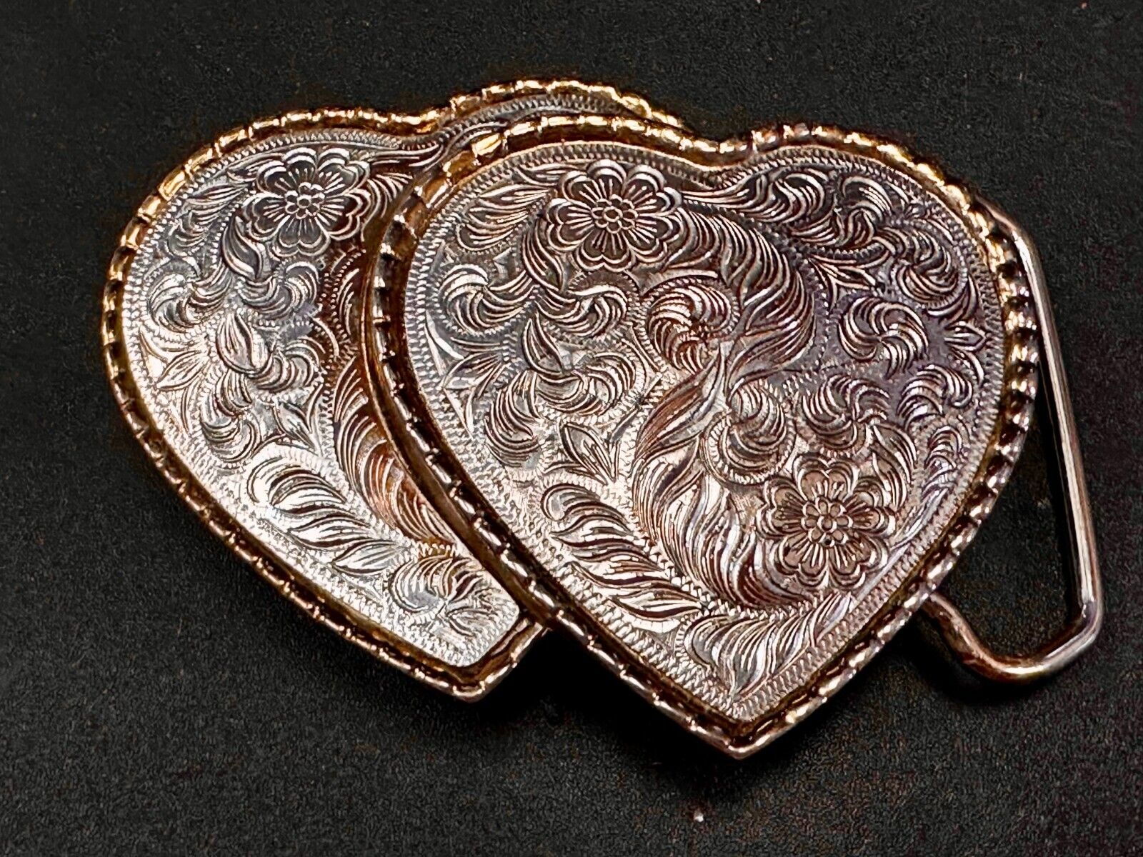 Twin Dual Hearts Flower Swirl Floral Theme Etched Western Belt Buckle W USA