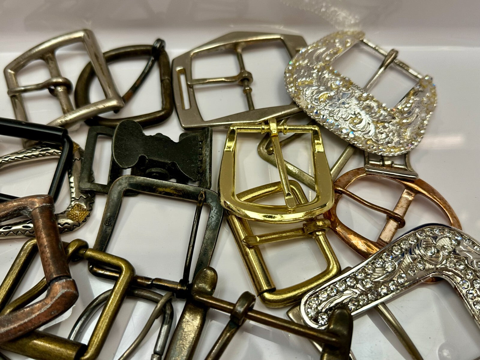 33 Piece Mixed Lot, Grab Bag - Resale Gifts! Vintage & Modern Belt Buckles 