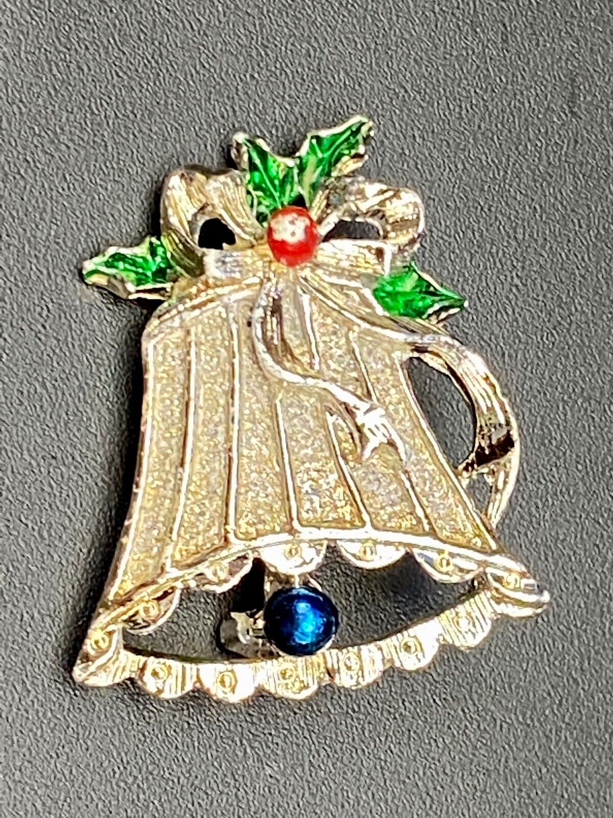Vintage Gerry's Christmas Bell W/holly Brooch Pin Goldtone Enamel Brooch