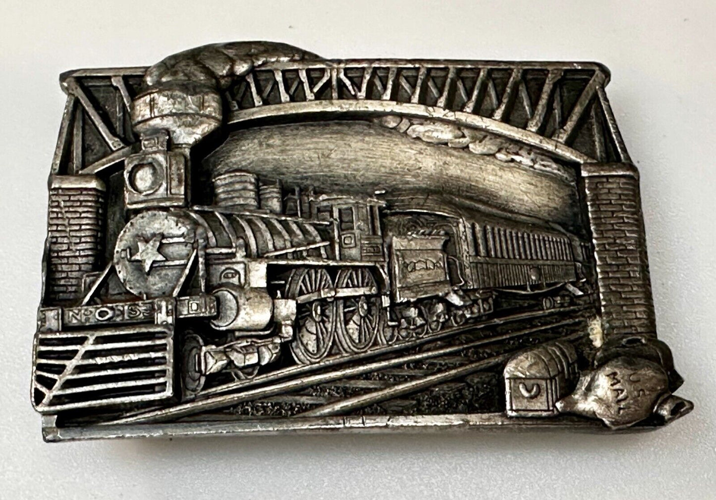 Train Steam Engine Over Bridge RailRoad RR Vintage 1980's Bergamot Belt Buckle