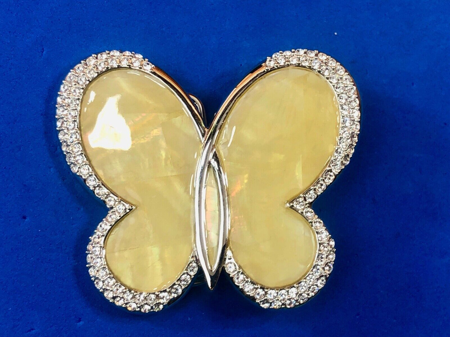 Adorable yellow figural Women's butterfly Belt Buckle w/ rhinestone accents