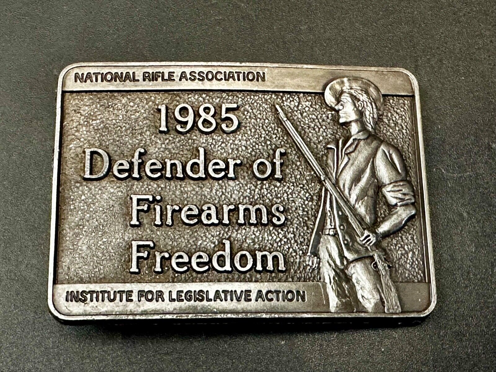 1985 Defender of Firearms Freedom Vintage NRA ILA NOS Gun Collector Belt Buckle