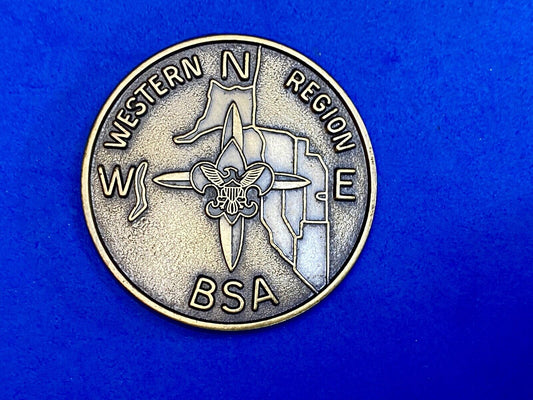 Vintage Bsa Western Region Boy Scouts Compass Figural Round Belt Buckle 