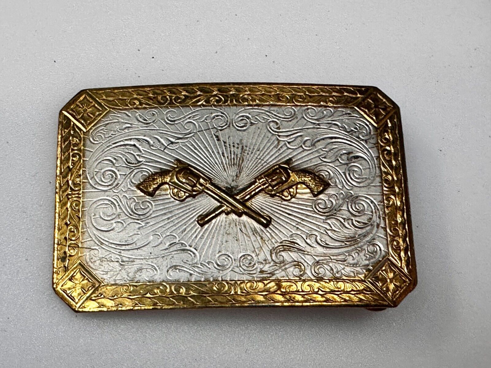Twin Revolver Pistol Guns Two Tone Western Cowboy Vintage Belt Buckle