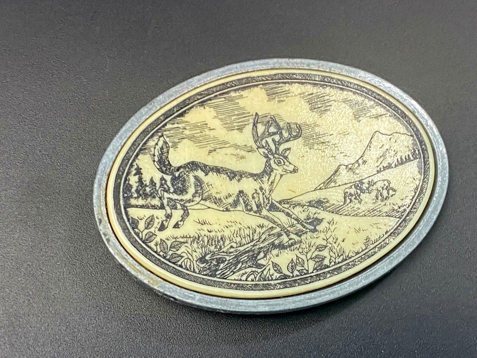 Vintage DEER jumping in nature handcrafted scrimshaw style series belt buckle 