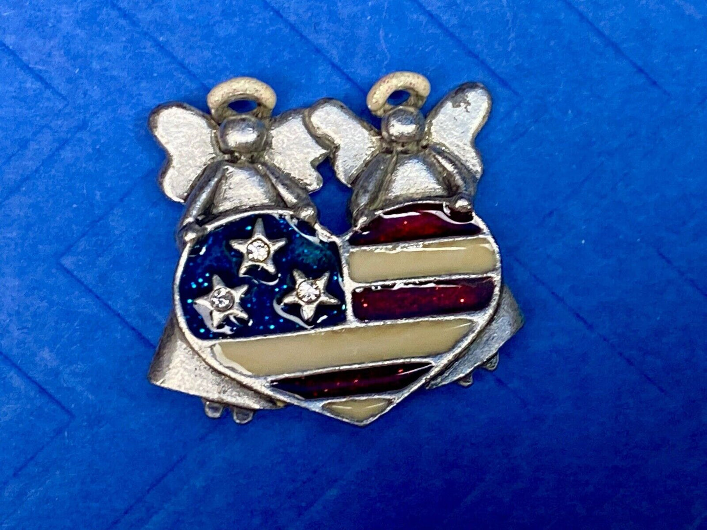 Angels Holding American Flag Heart Vintage Brooch Pin Signed By Ajmc