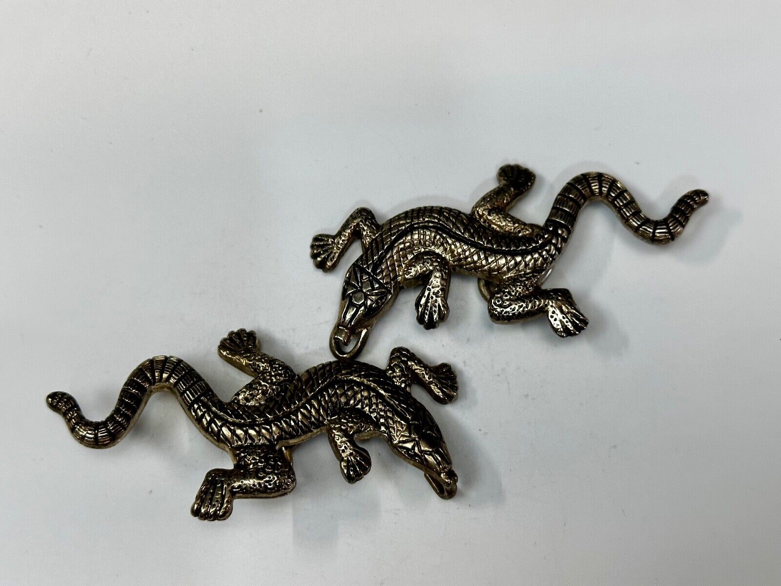 Alligators Crocodiles multi segmented gold tone large Vintage Belt Buckle Loops