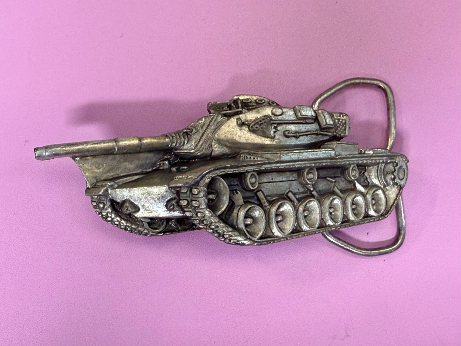 Armored Tank Military War Battle Weapon Anthony J.Irvin 1979 C-4L  Belt Buckle