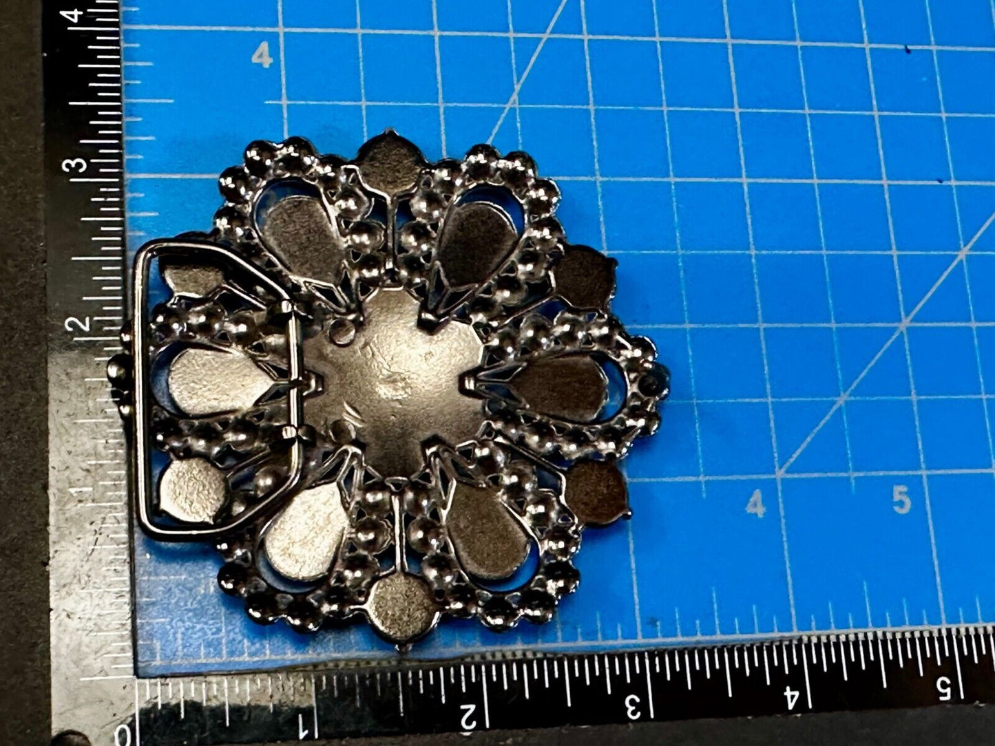 Victorian Style Clear Rhinestone Flower Burst Vintage Silver Tone Belt Buckle