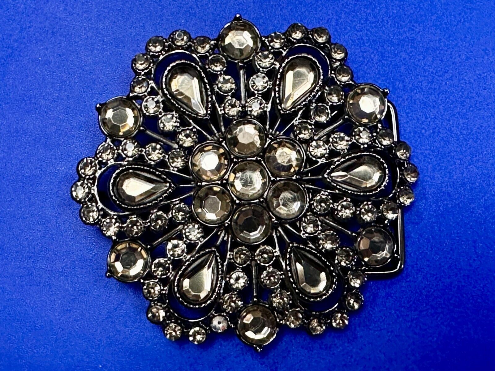Victorian Style Clear Rhinestone Flower Burst Vintage Silver Tone Belt Buckle