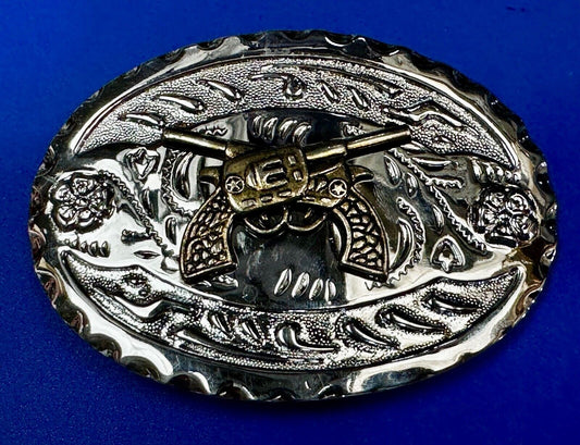 Two Gun Revolver Pistol Western Silver Tone Oval Vintage Cowboys Belt Buckle
