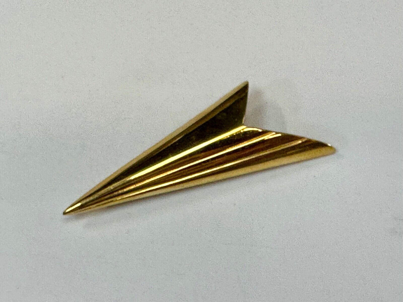 Art Deco Style 3" wide Arrow Napier signed vintage gold tone brooch pin