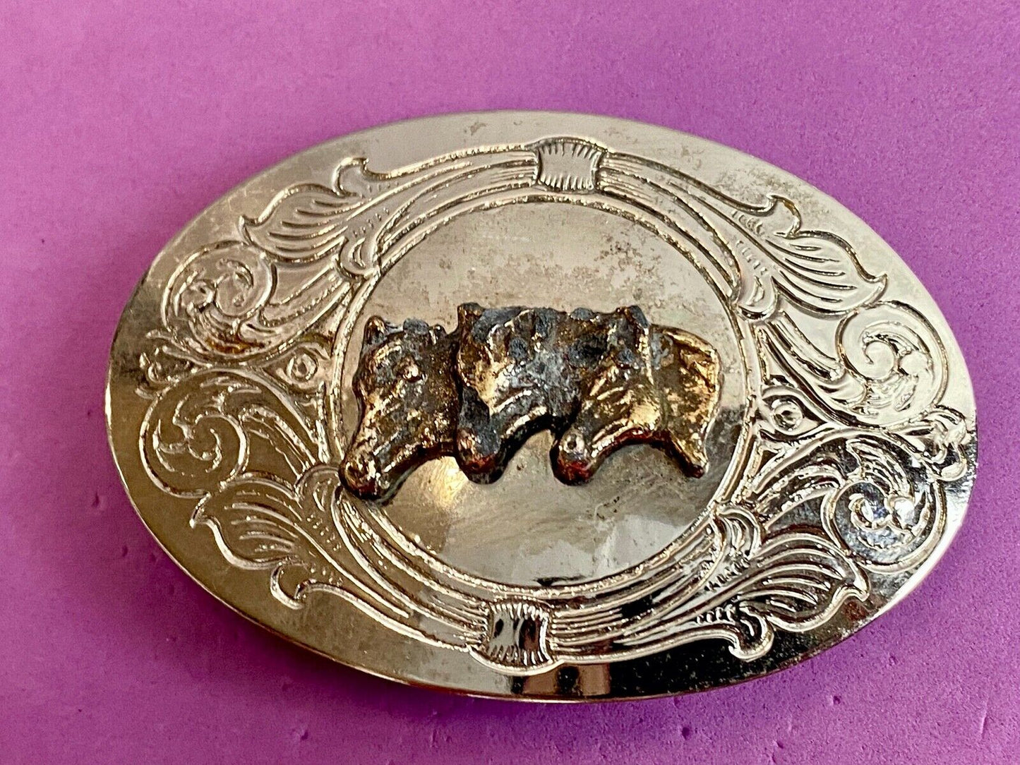 Vintage - There horse heads  bust western engraved belt buckle 