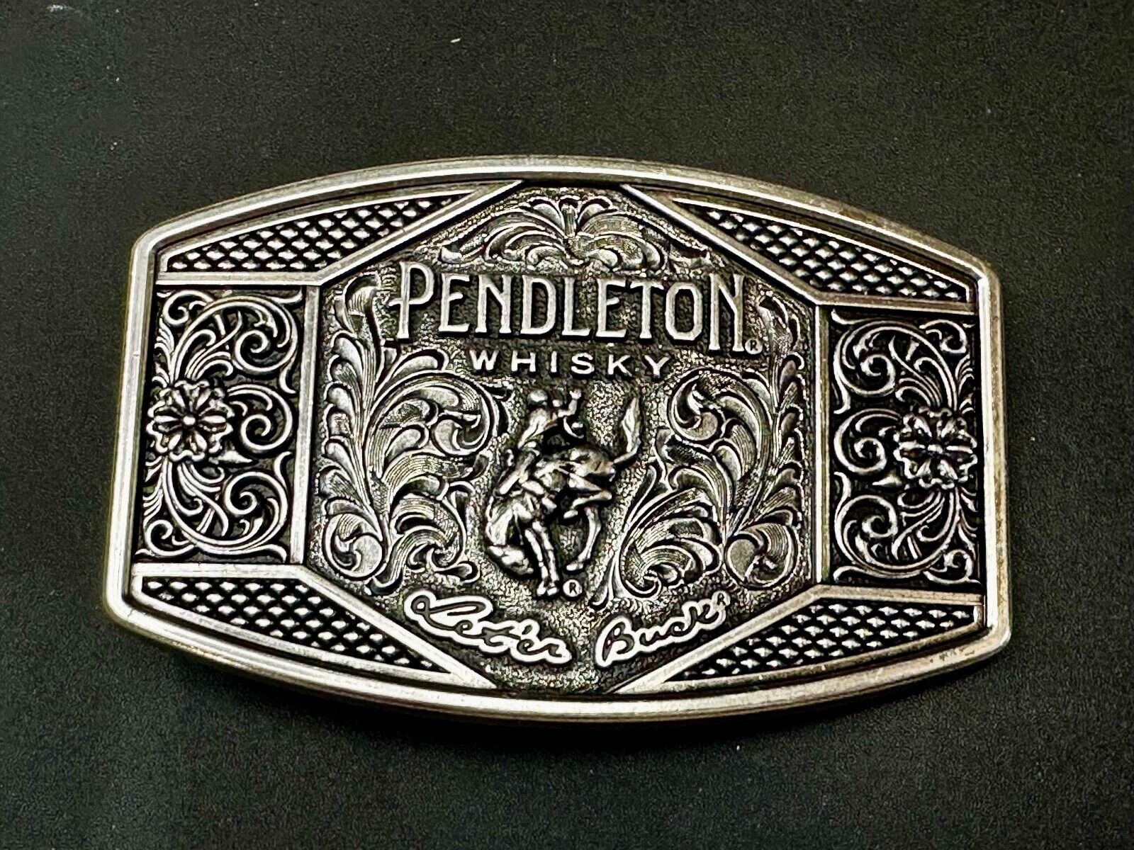 2022 Pendleton Whisky Let'er Buck Montana Silversmith Rodeo Cowboys Belt Buckle