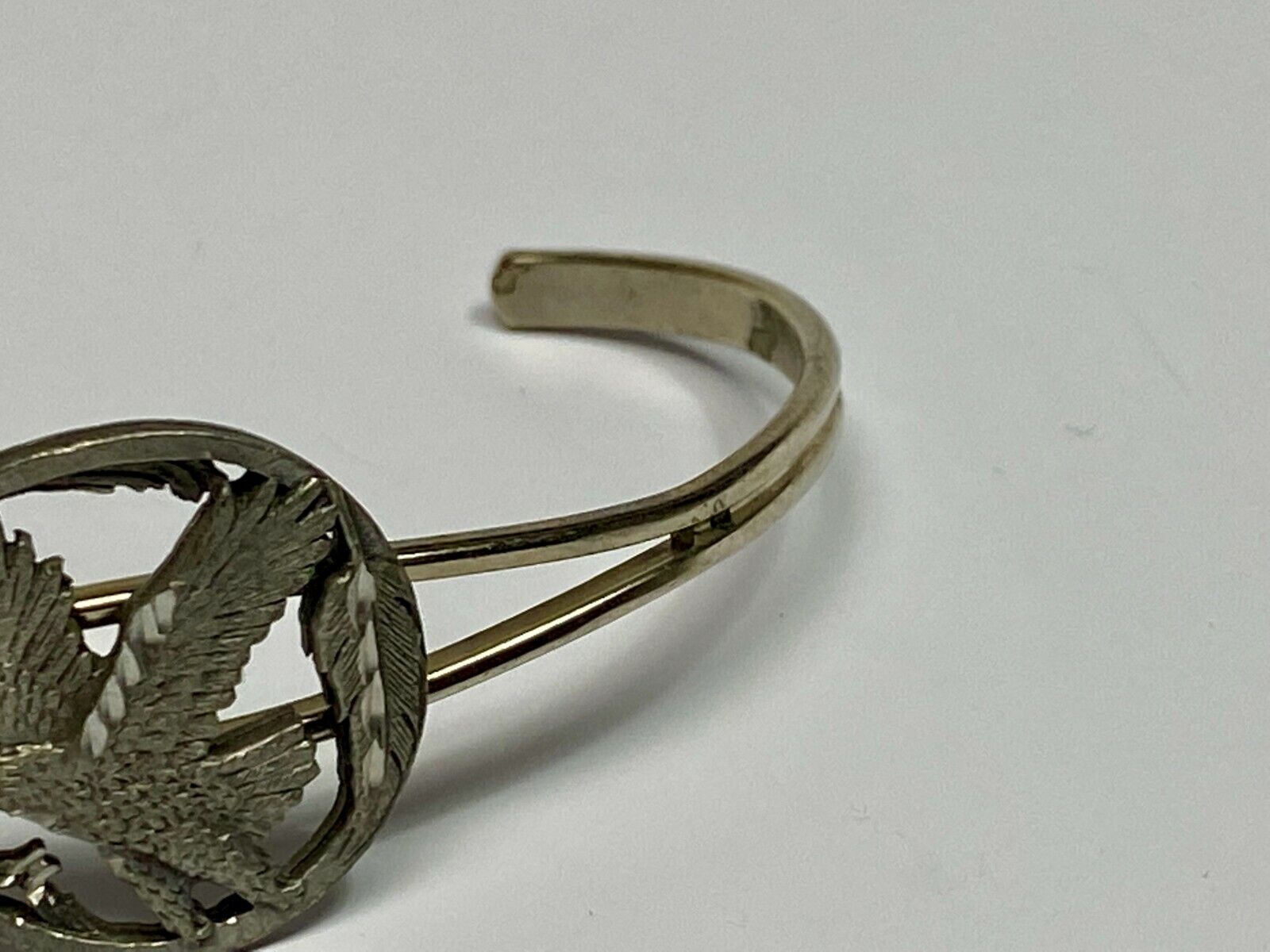 Vintage Flying Eagle & Feather Pewter Cuff Bracelet Detailed Signed Sisk    Jb25