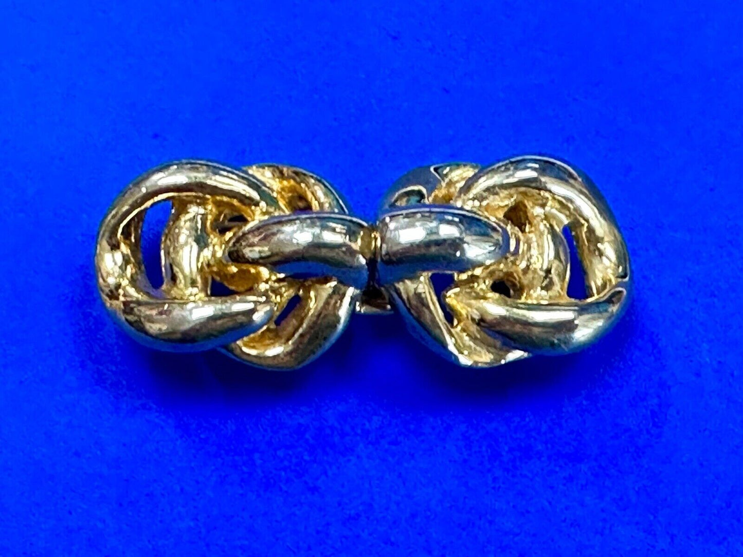 Twisted Knot's ! Two-piece interlocking gold tone Gay Boyer Vintage belt buckle