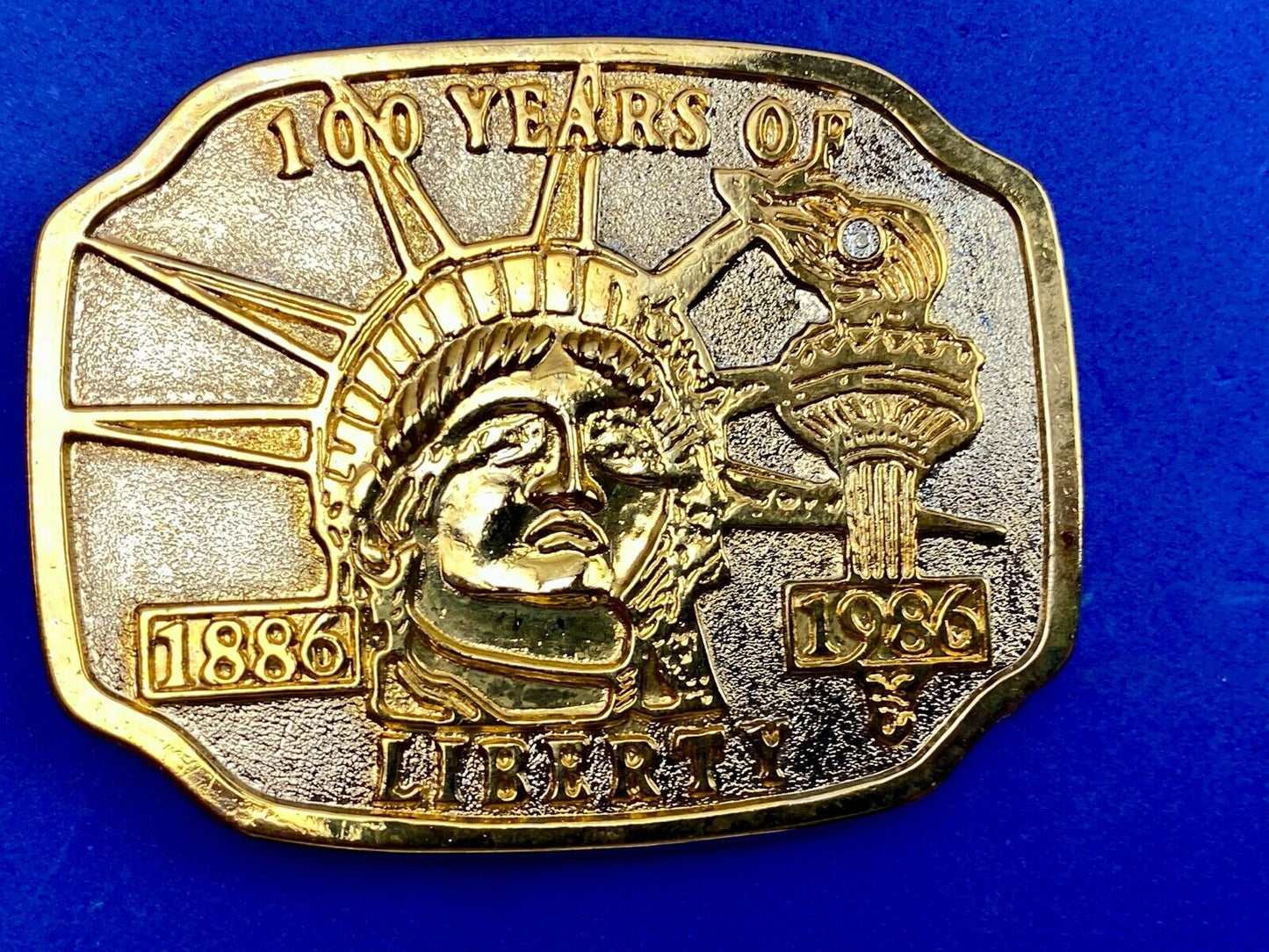 100 YEARS OF LIBERTY 1886-1986 VINTAGE BELT BUCKLE LADY LIBERTY STATUE