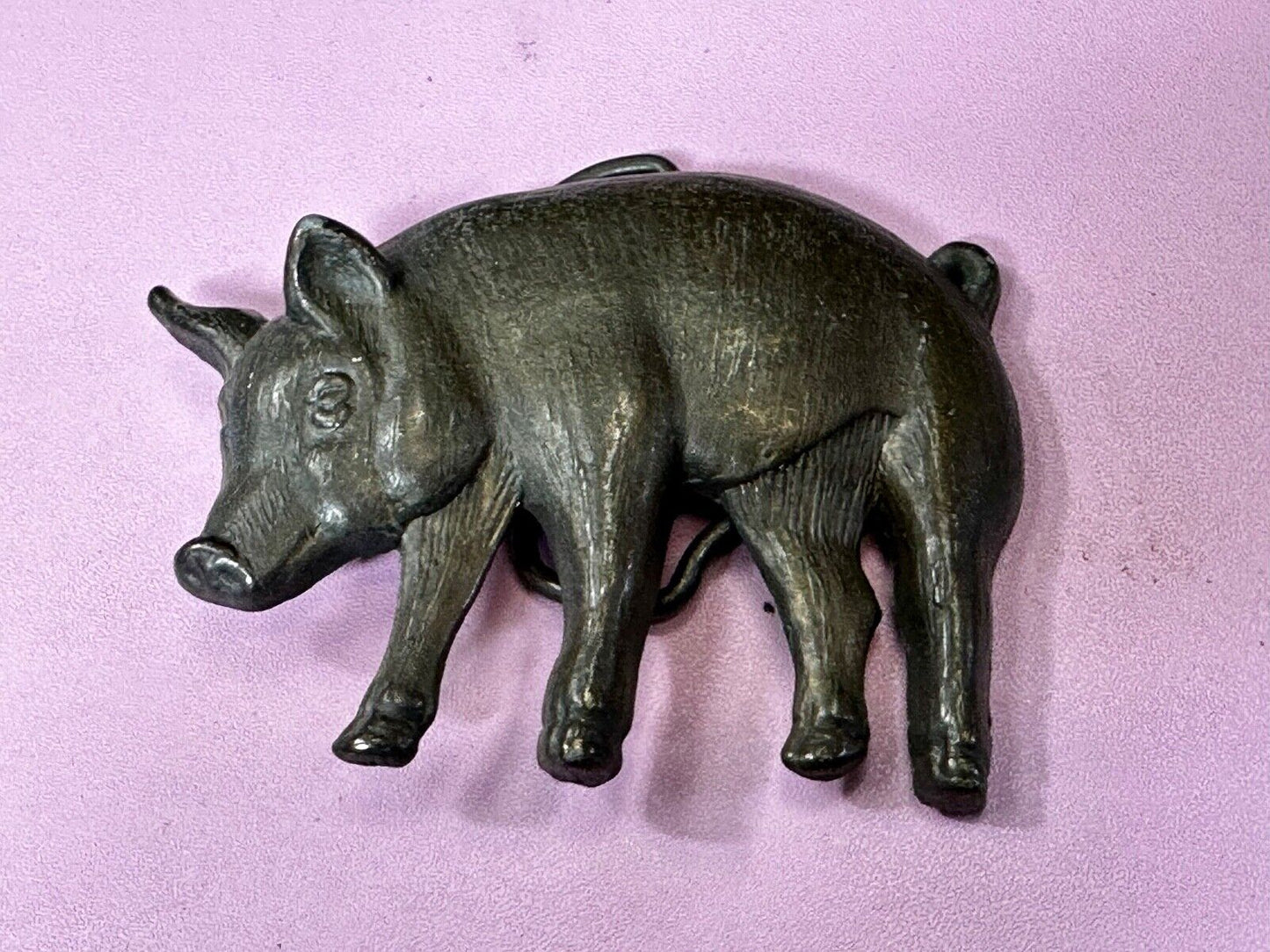 Unique Pig Hog On The Farm Cutout Swine Animal Belt Buckle number 4157