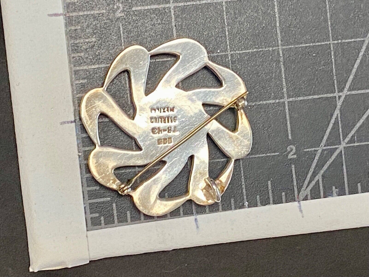 Unique Stone Chip Inlaid 925 Taxco Tr-43 Sterling Mexico Brooch