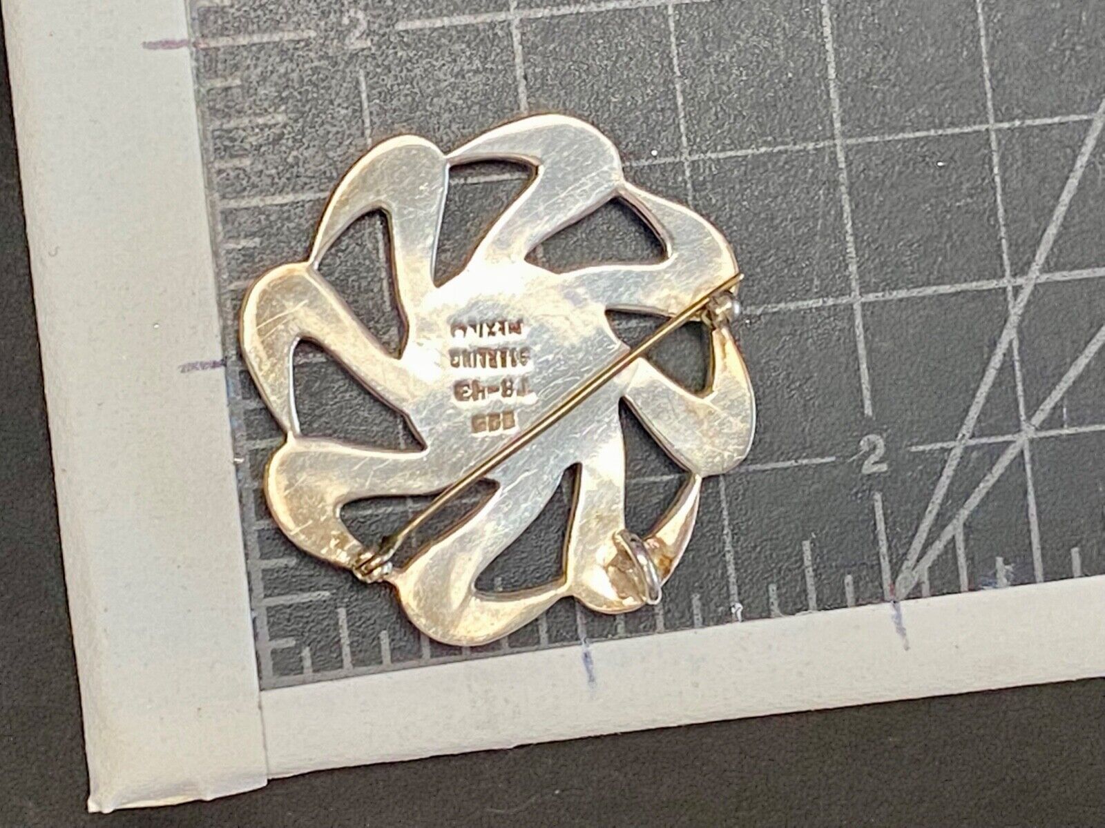 Unique Stone Chip Inlaid 925 Taxco Tr-43 Sterling Mexico Brooch