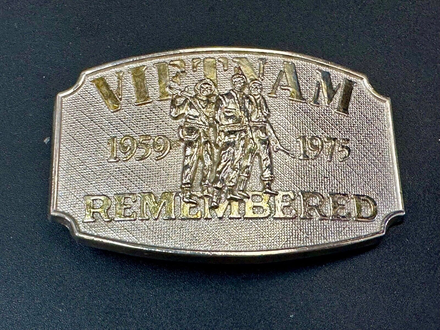 VIETNAM REMEMBERED 1959 1975 War Veteran Veterans F.E. Hart Numbered Belt Buckle