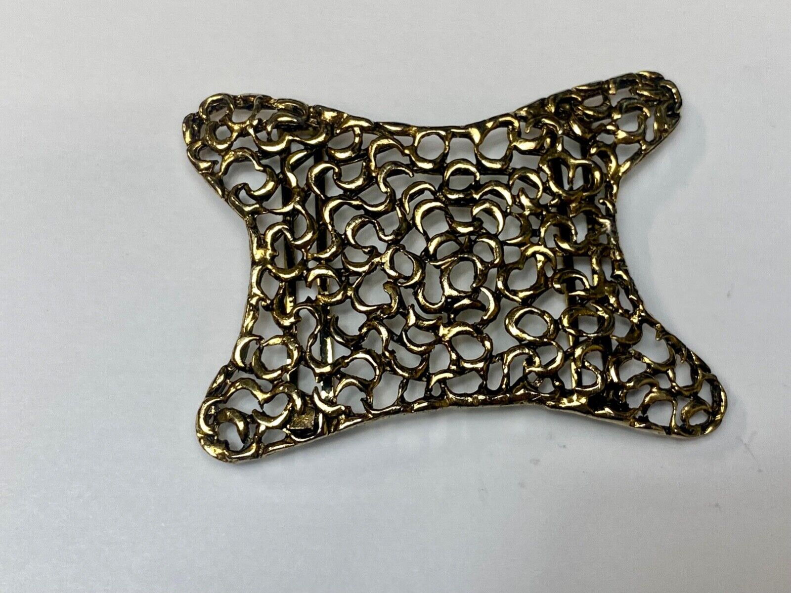 Unique shaped gold color see though pattern belt buckle scarf slide