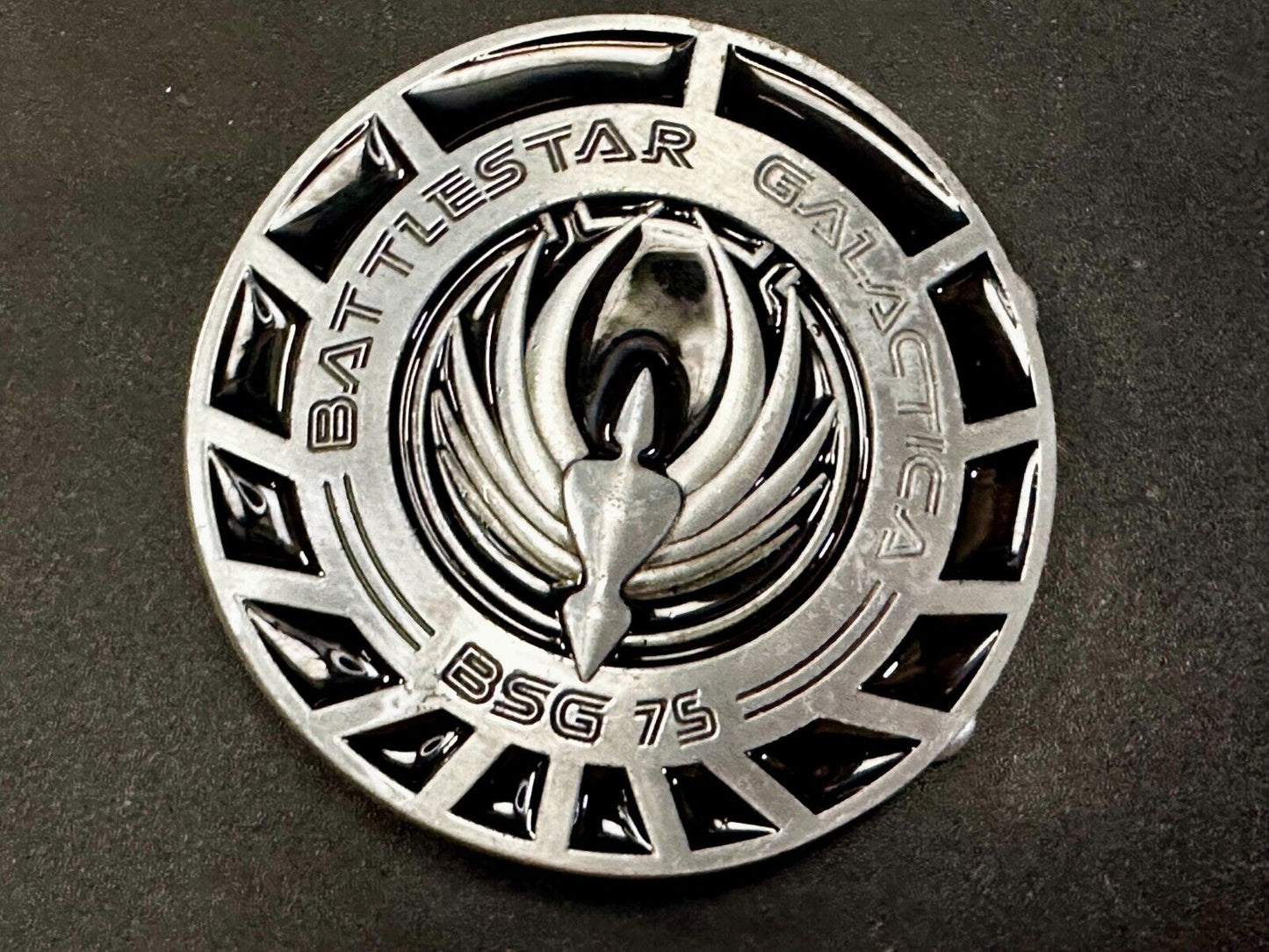 BATTLESTAR GALACTICA BSG 75 Television Series Metal Enameled Round Belt Buckle