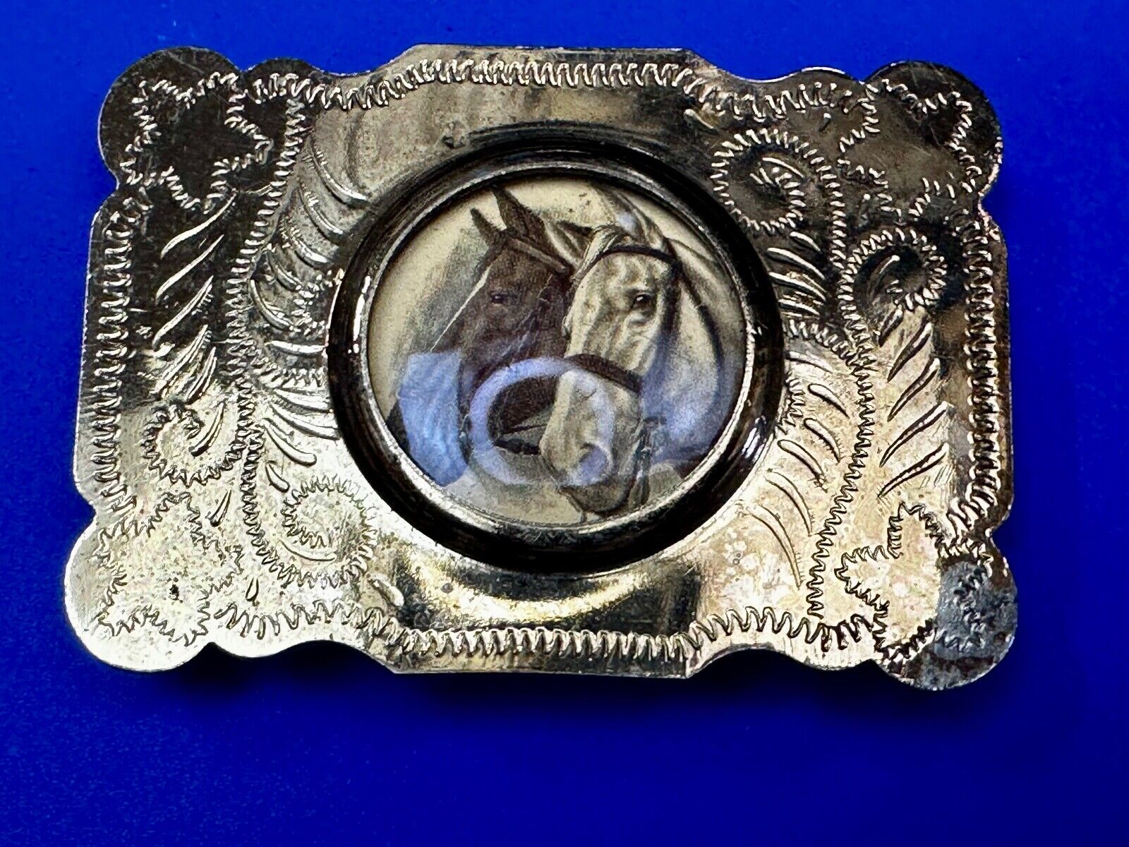 Two horse head picture (Or Your Morgan Silver Dollar!) western Belt Buckle