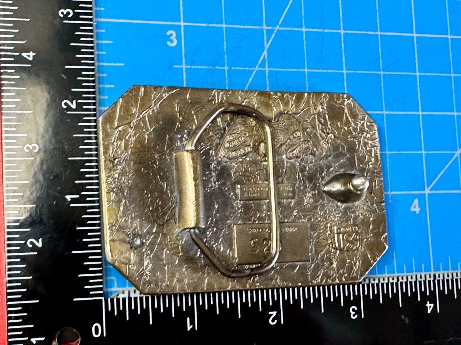 Two deer  / doe nature 1976 Great American belt buckle co - perfect hunters gift