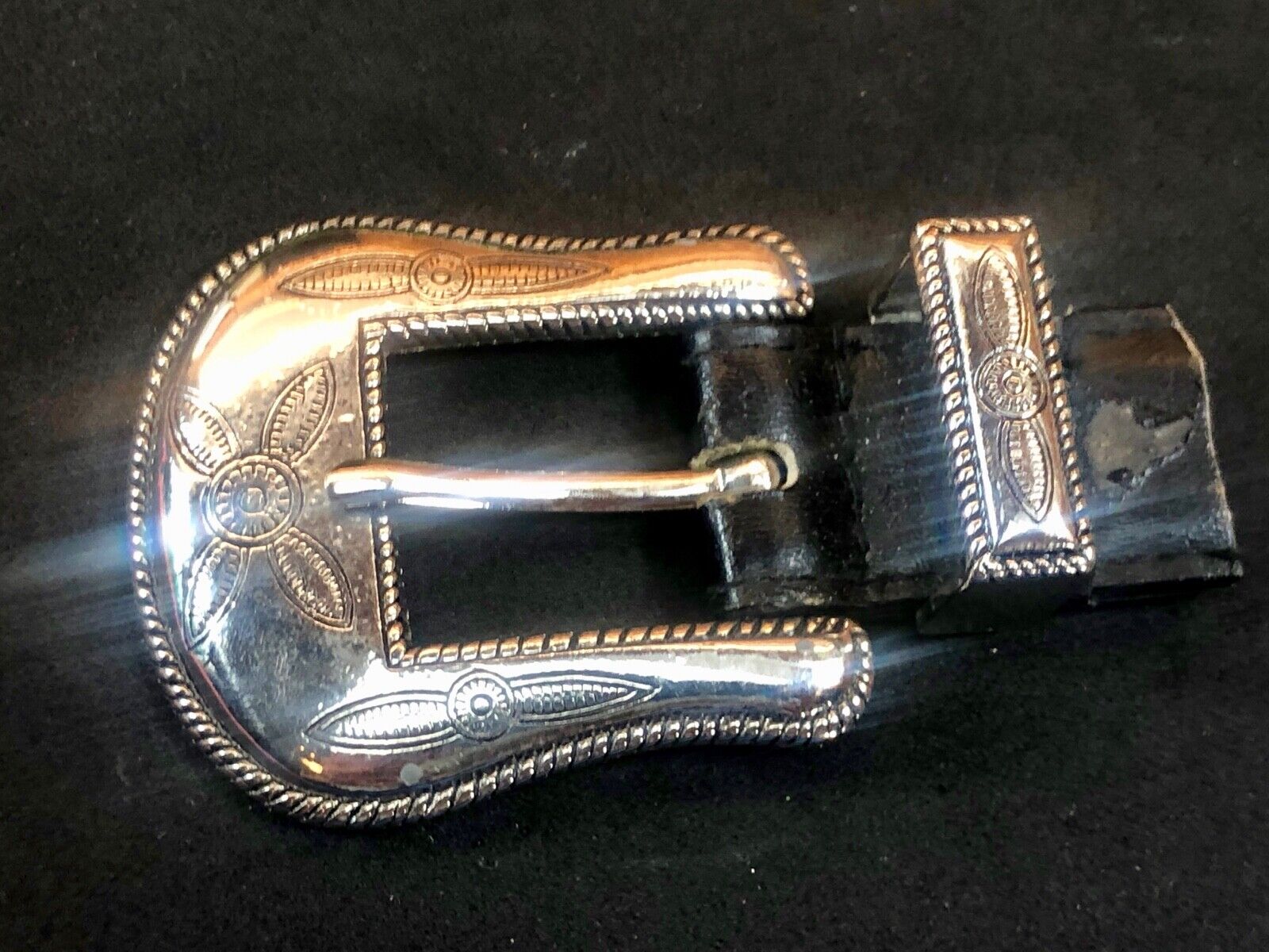 two piece Western Dress belt buckle with flower swirl pattern