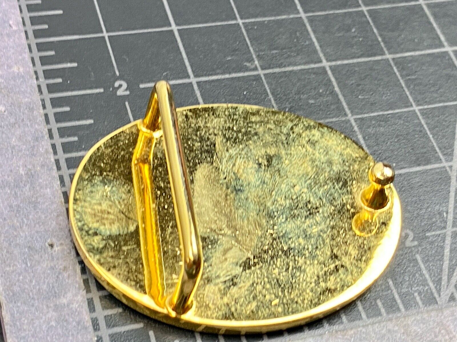 Vintage gold tone Medallion ribbon small 2"  belt buckle 
