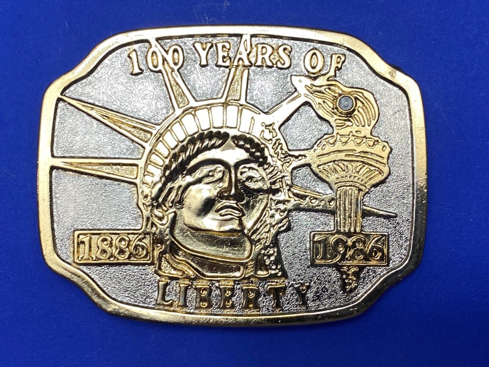 100 years Celebration of The Statue of Lady Liberty Vintage belt buckle