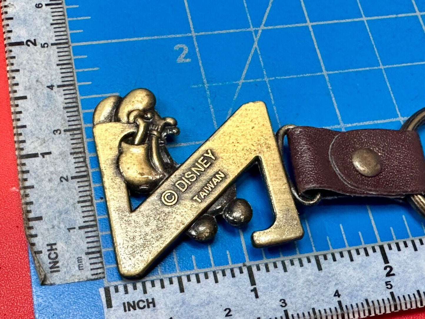 VINTAGE LETTER INITIAL Z MICKEY MOUSE DISNEY KEYCHAIN BRASS and LEATHER FOB