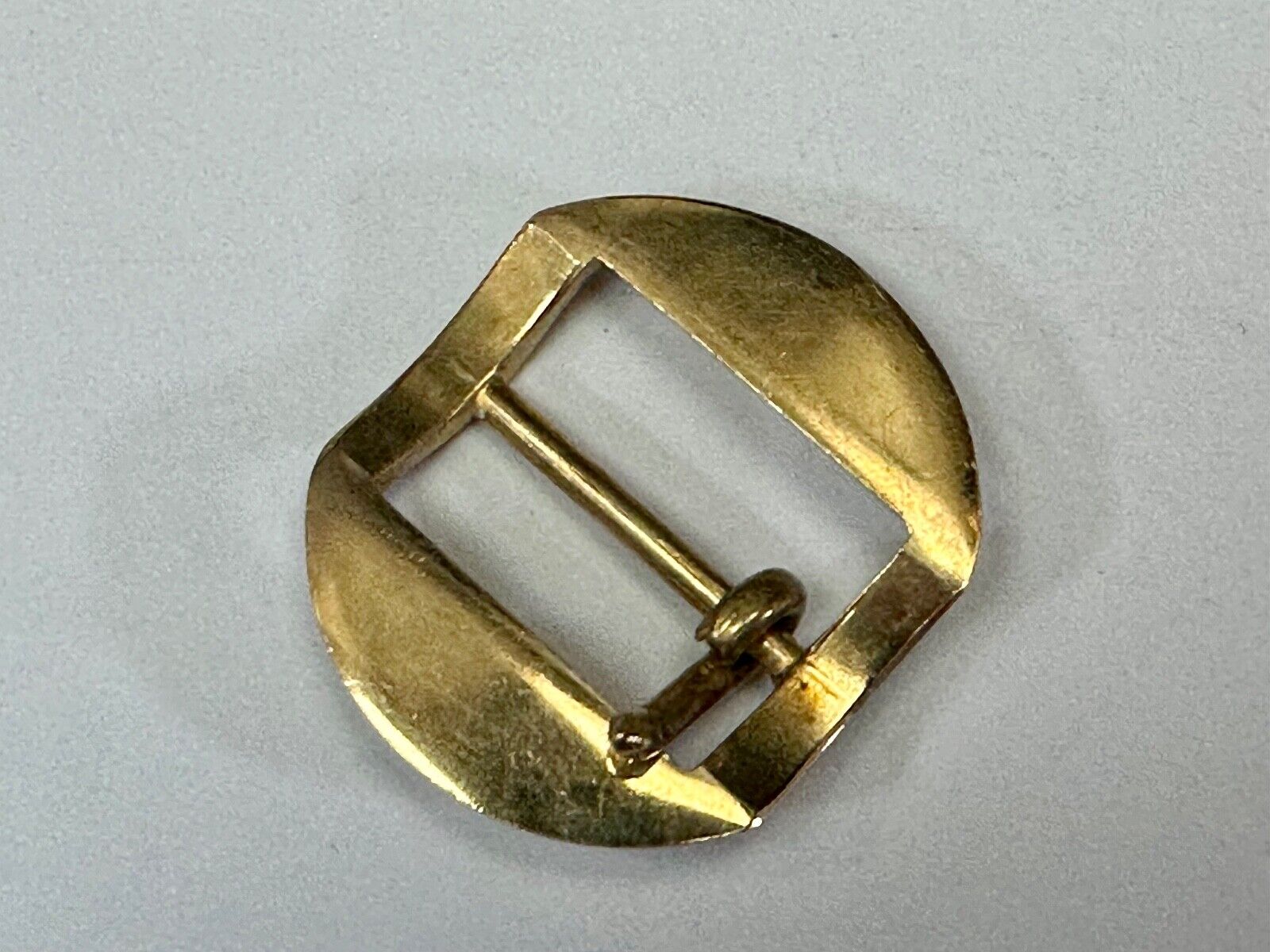 Unique Strange Shape! 103 / 30 2? raised round replacement belt buckle