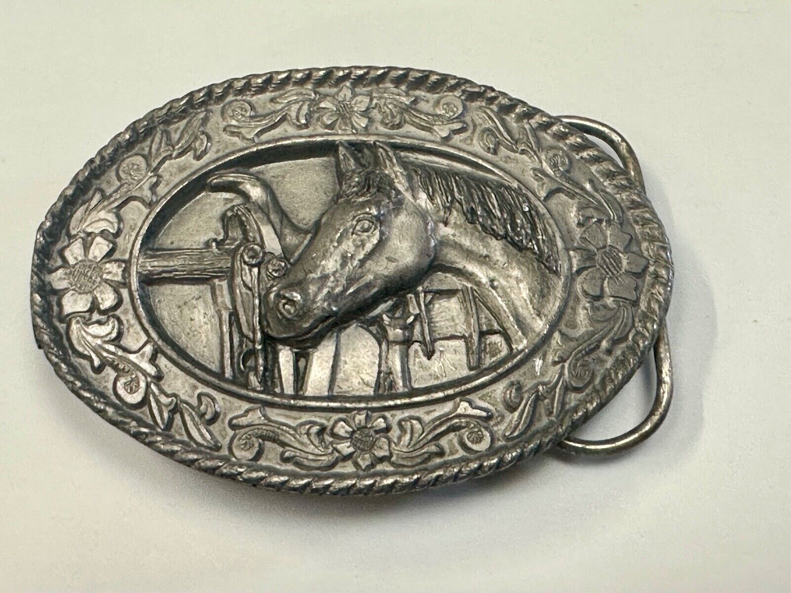 Vintage 1985 Horse lovers siskiyou pewter belt buckle