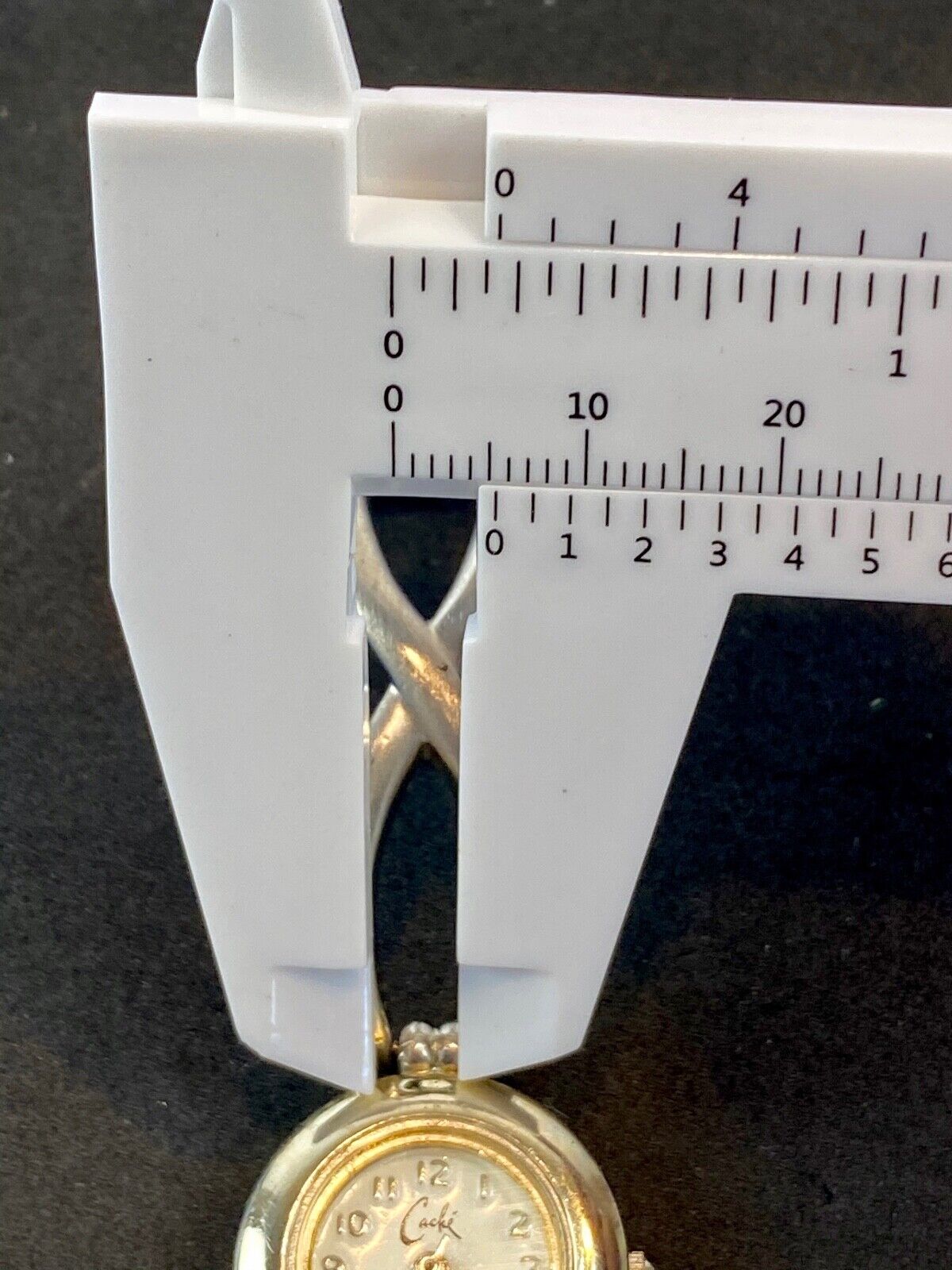 unknown to me!  - Caskie Women’s watch  CA224. - fresh battery, working well! 