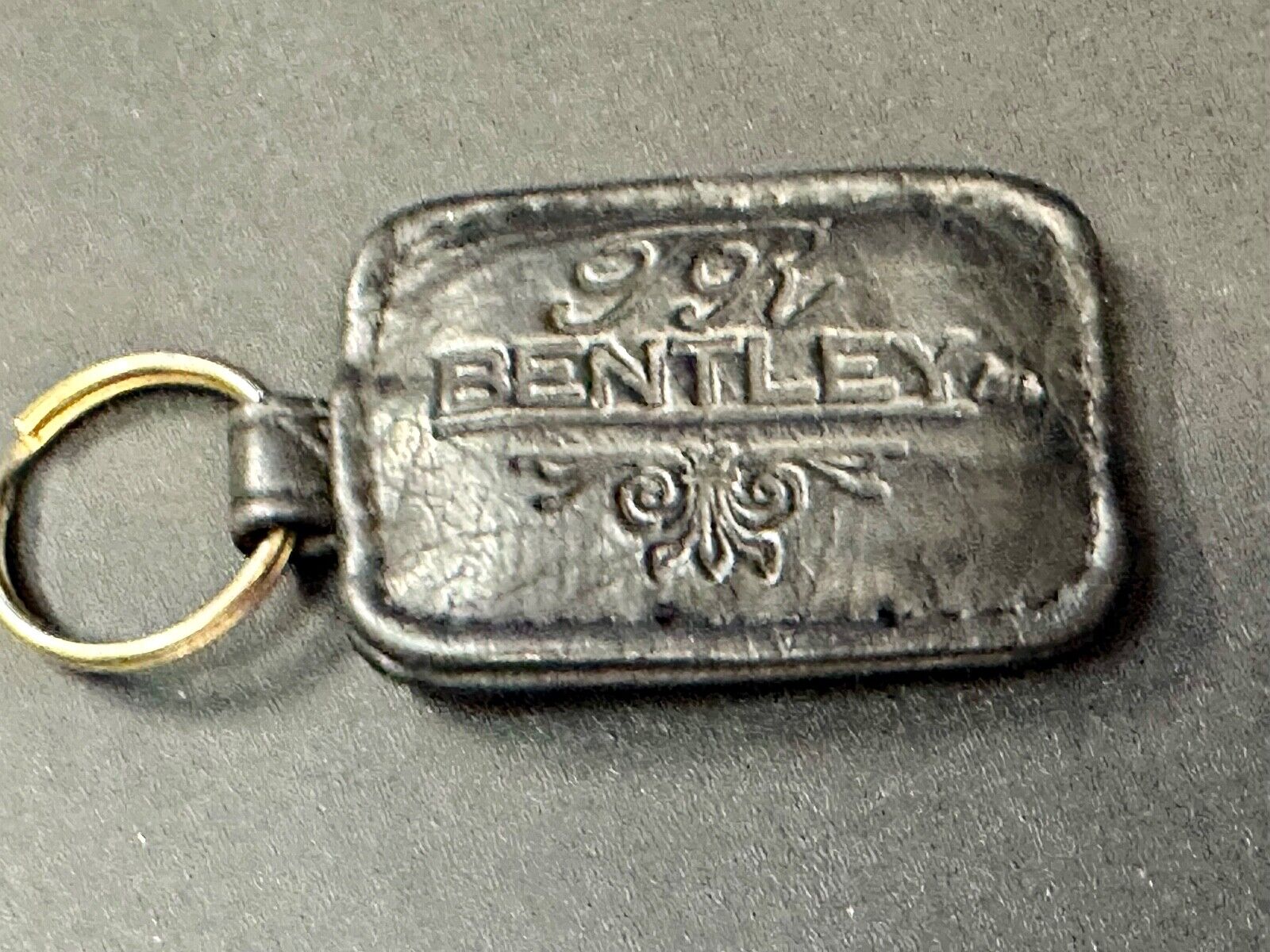 Bentley TR Soft Leather Fob Car Key Chain Ring Car Dealership Dealers Keychain