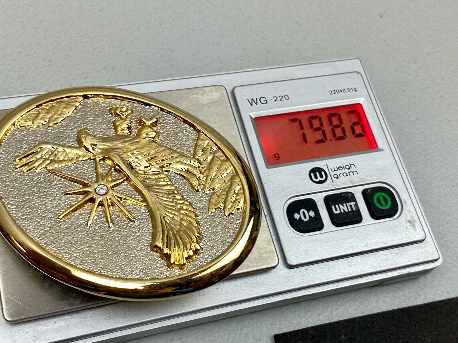 Vintage flying classic Bald Eagle with Rhinestone as sun starburst belt buckle 