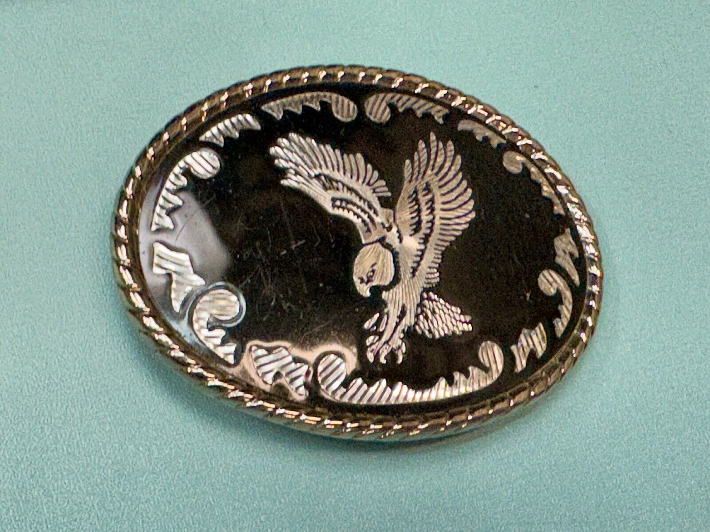 unique flying hunting diving EAGLE western Silver & black color belt buckle - W