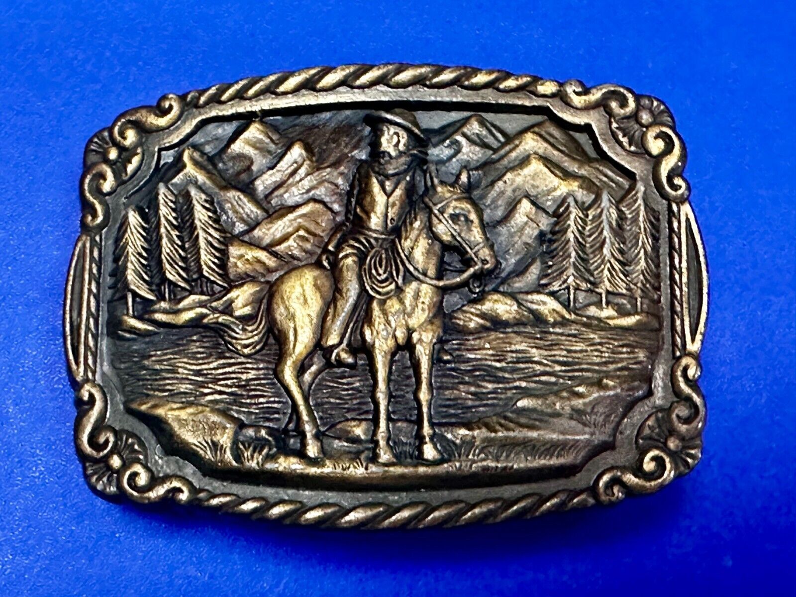 Tall In The Saddle Western Cowboy Leading Wagon Train Vintage ART Belt Buckle