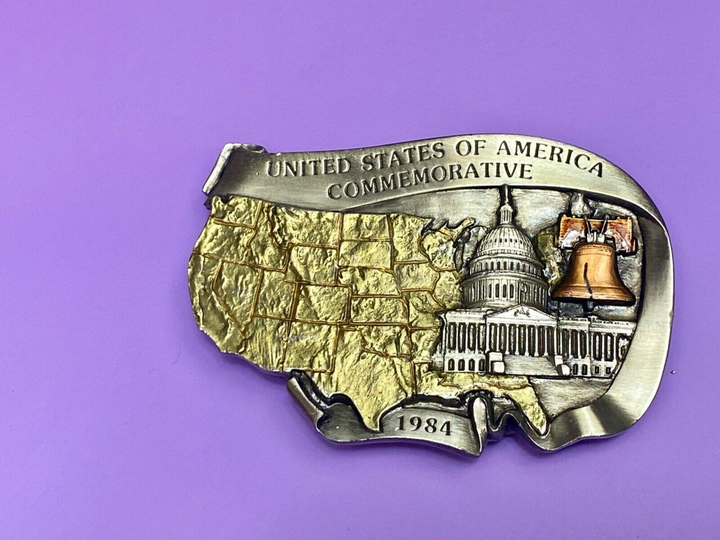United States of America commemorative White house -  map shaped belt buckle