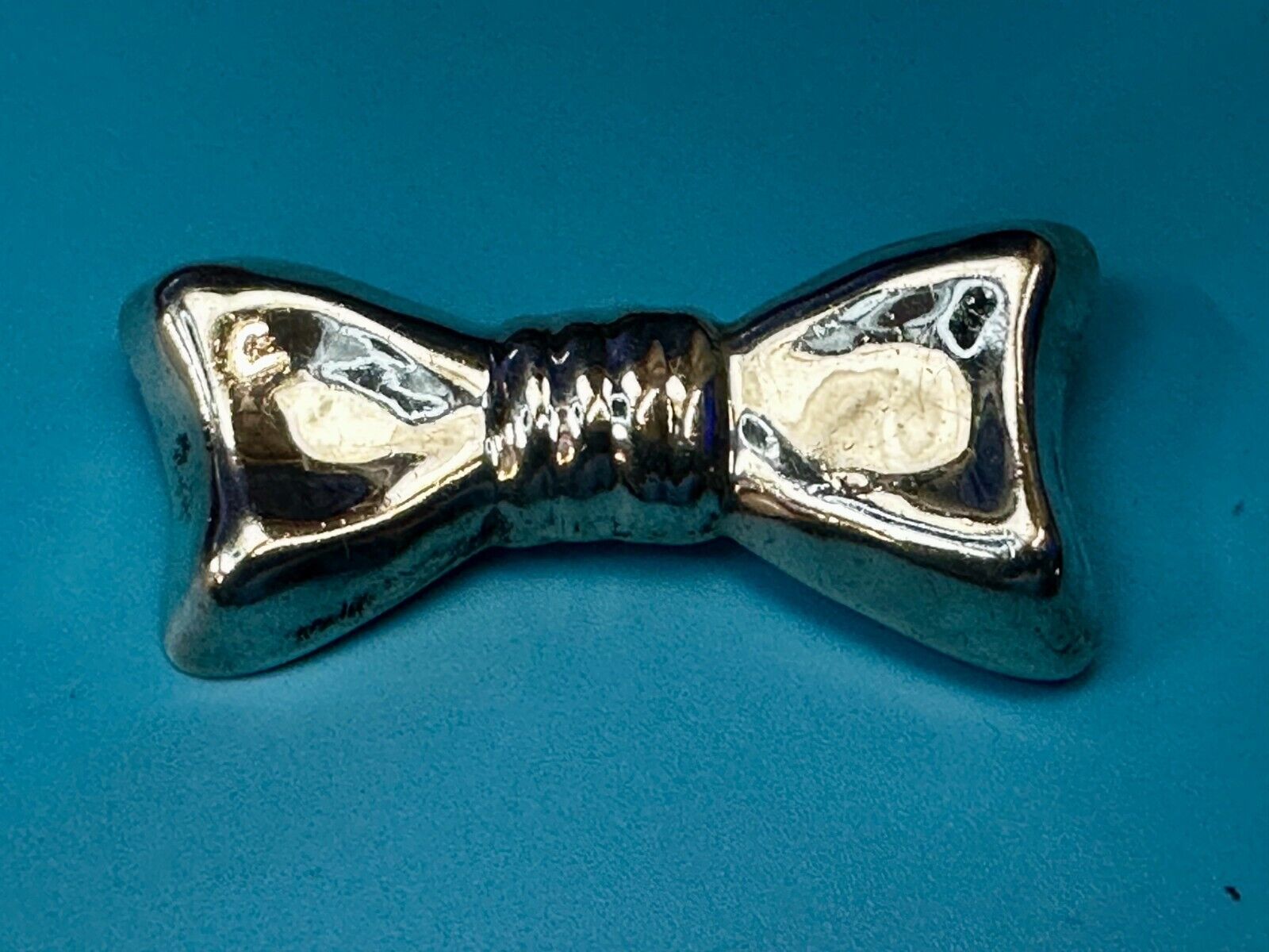 Shiny Bow Tie Ribbon Shaped Vintage 2.5" Wide Brooch Pin 925 Sterling Silver