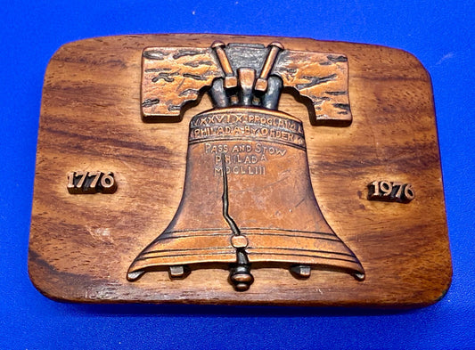 United States Liberty Bell Bicentennial 1776-1976 Commemorate Wood Belt Buckle